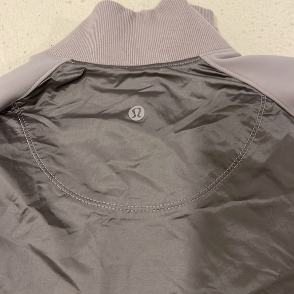 Lululemon Swept Along Jacket Bomber in Dark Chrome - Picture 9 of 9